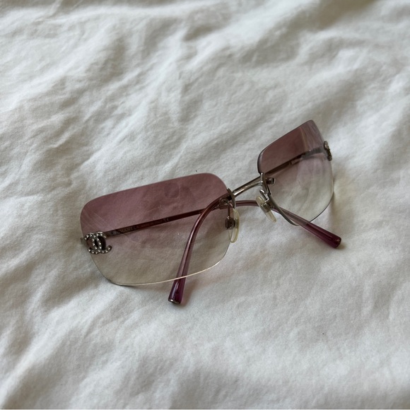 CHANEL 4017-D Pink Tinted Rhinestone Sunglasses / CHANEL Y2K Sunglasses - Picture 8 of 10